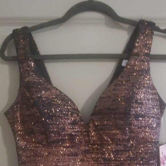 Black and bronze glitter dress - Picture 3 of 4